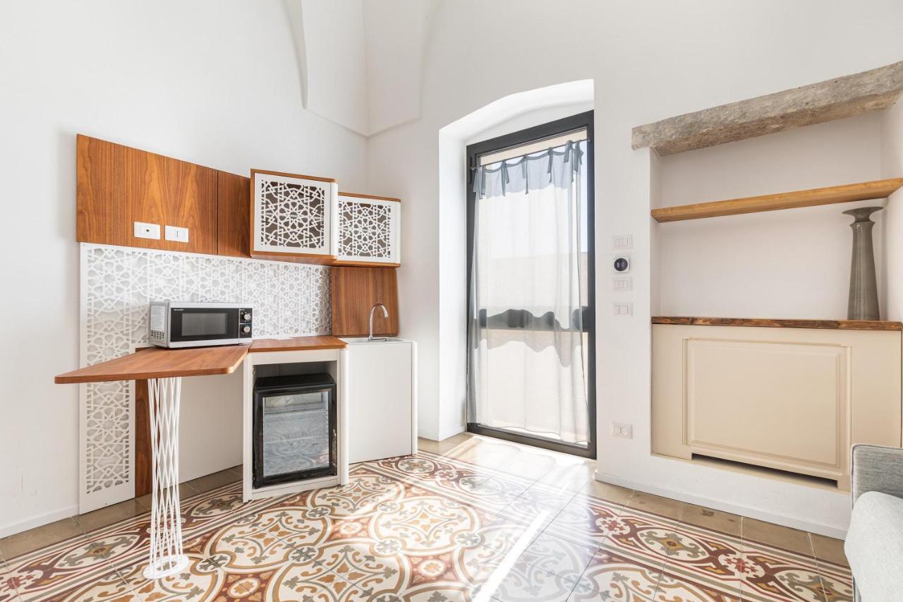 B&B Palazzo Flora Collepasso Luaran gambar
