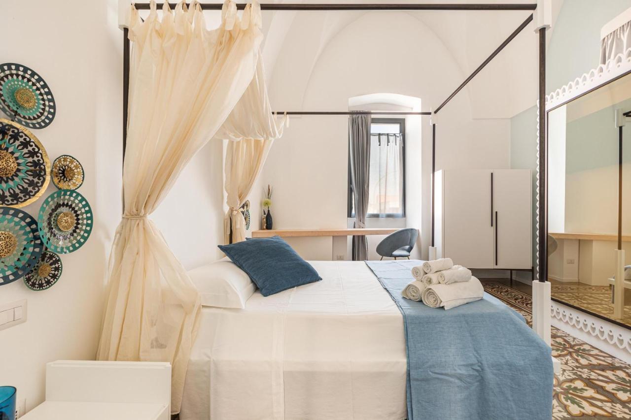 B&B Palazzo Flora Collepasso Luaran gambar