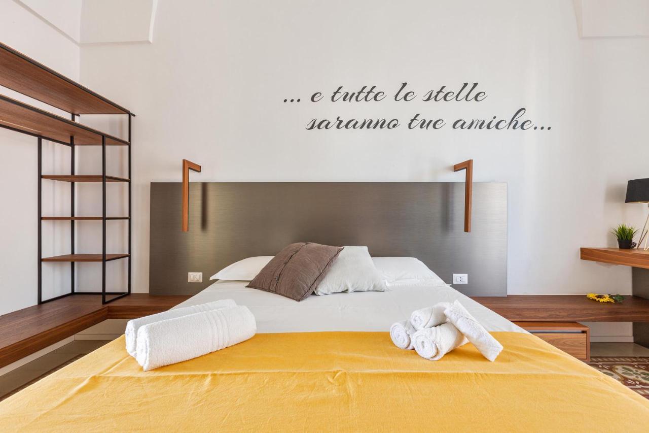B&B Palazzo Flora Collepasso Luaran gambar