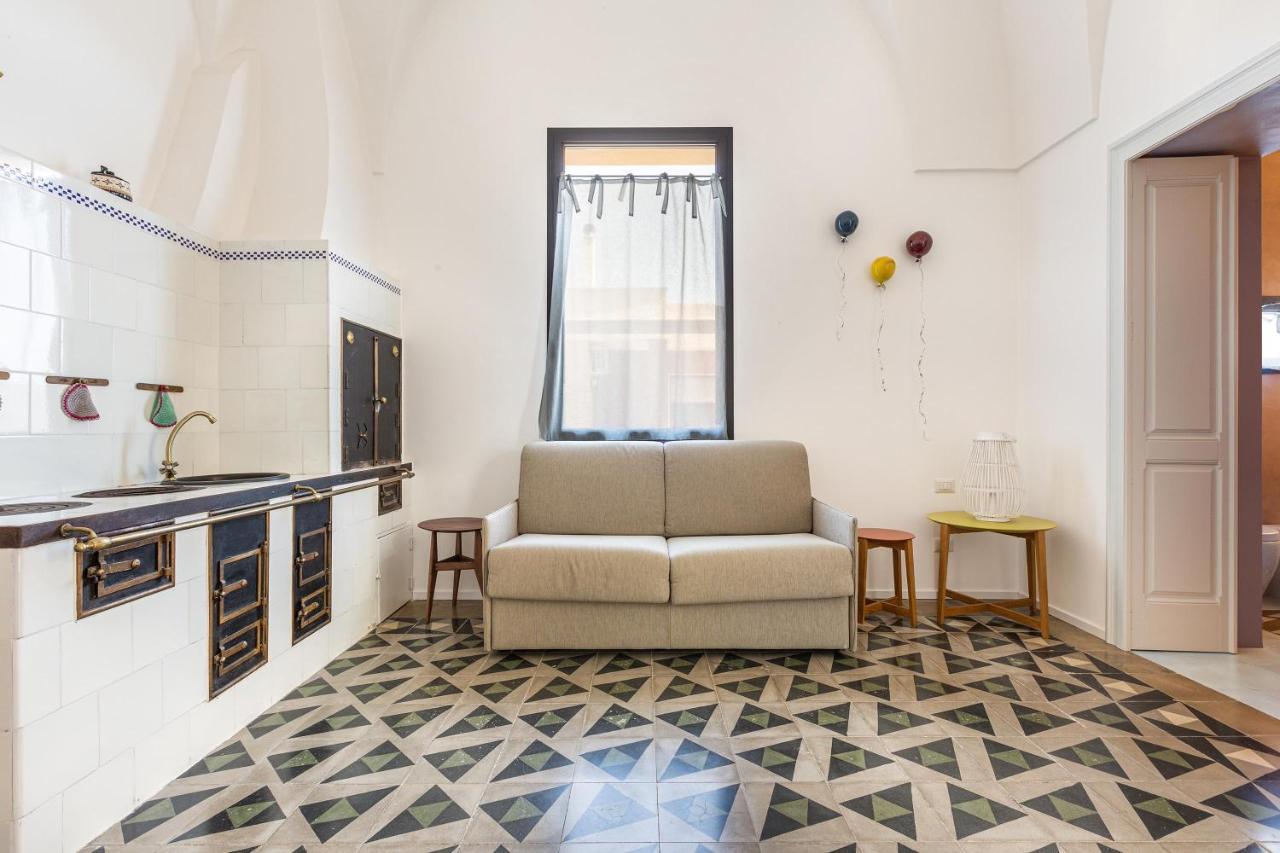 B&B Palazzo Flora Collepasso Luaran gambar