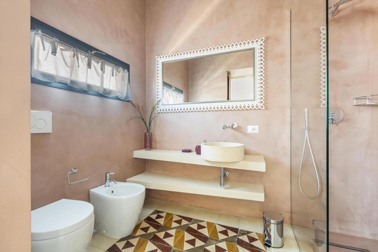 B&B Palazzo Flora Collepasso Luaran gambar