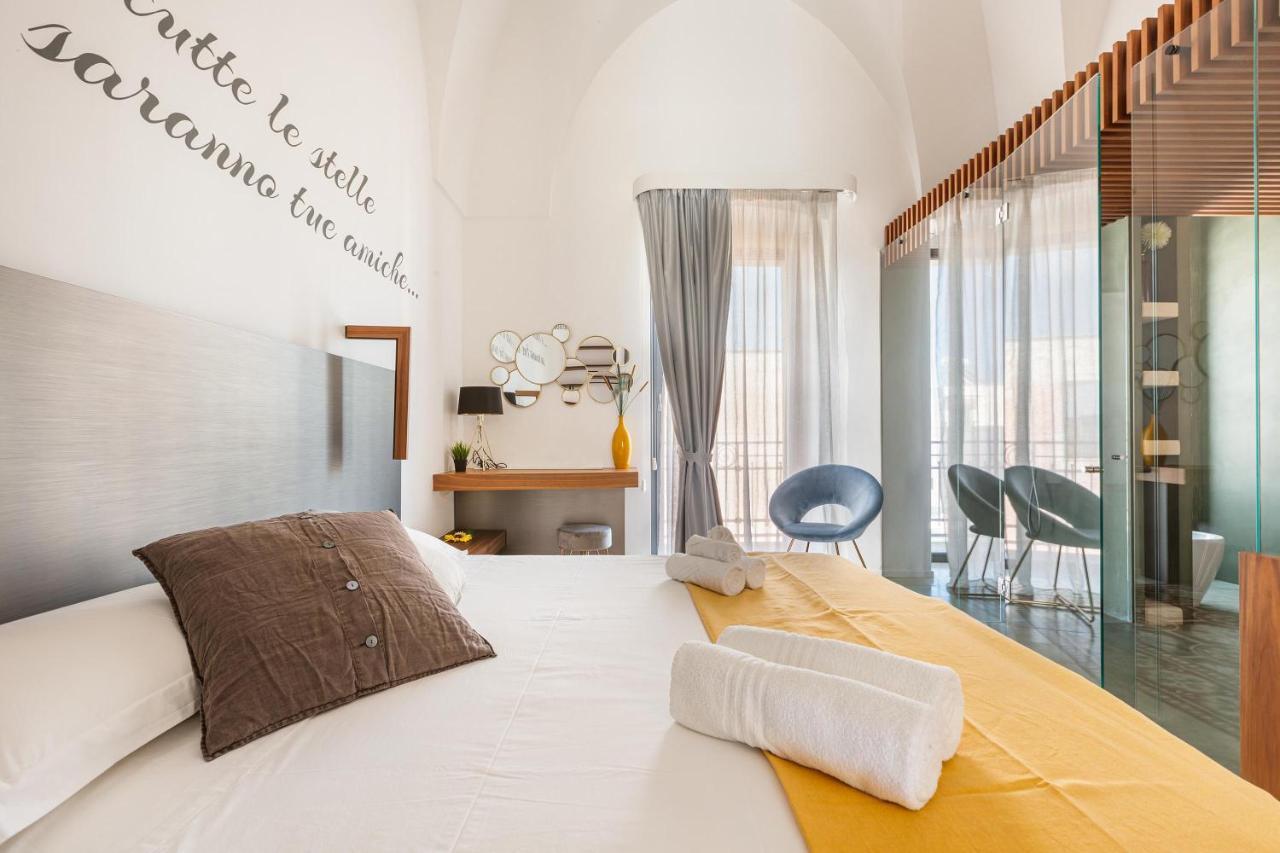 B&B Palazzo Flora Collepasso Luaran gambar